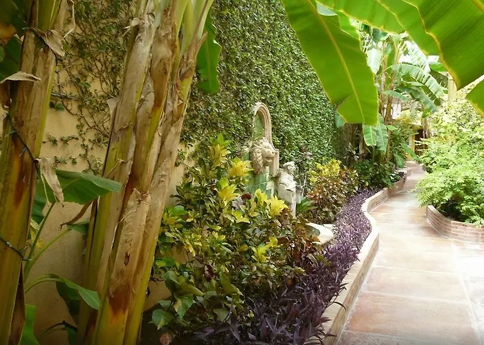El Encanto & Hotel 4*