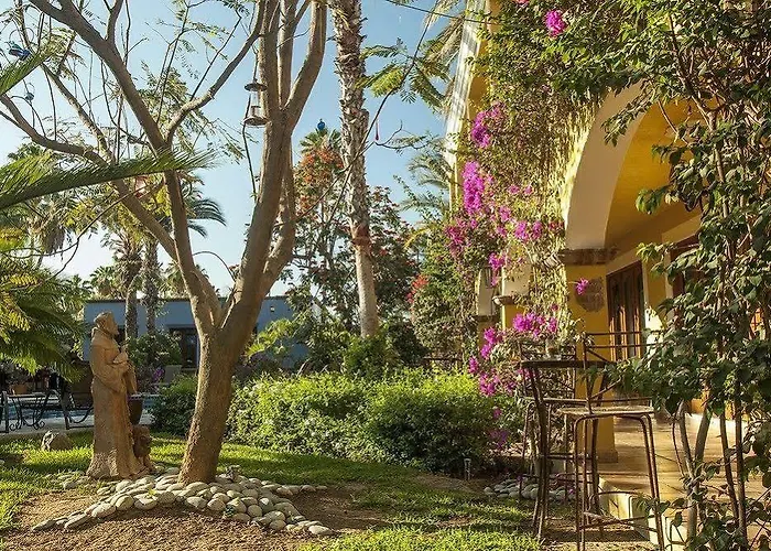 El Encanto & 4*